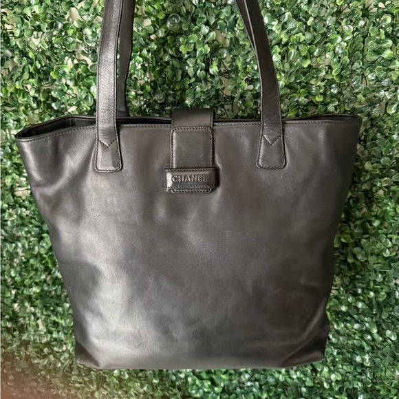 Chanel Black Leather Tote Bag Authentic - Picture 8 of 12